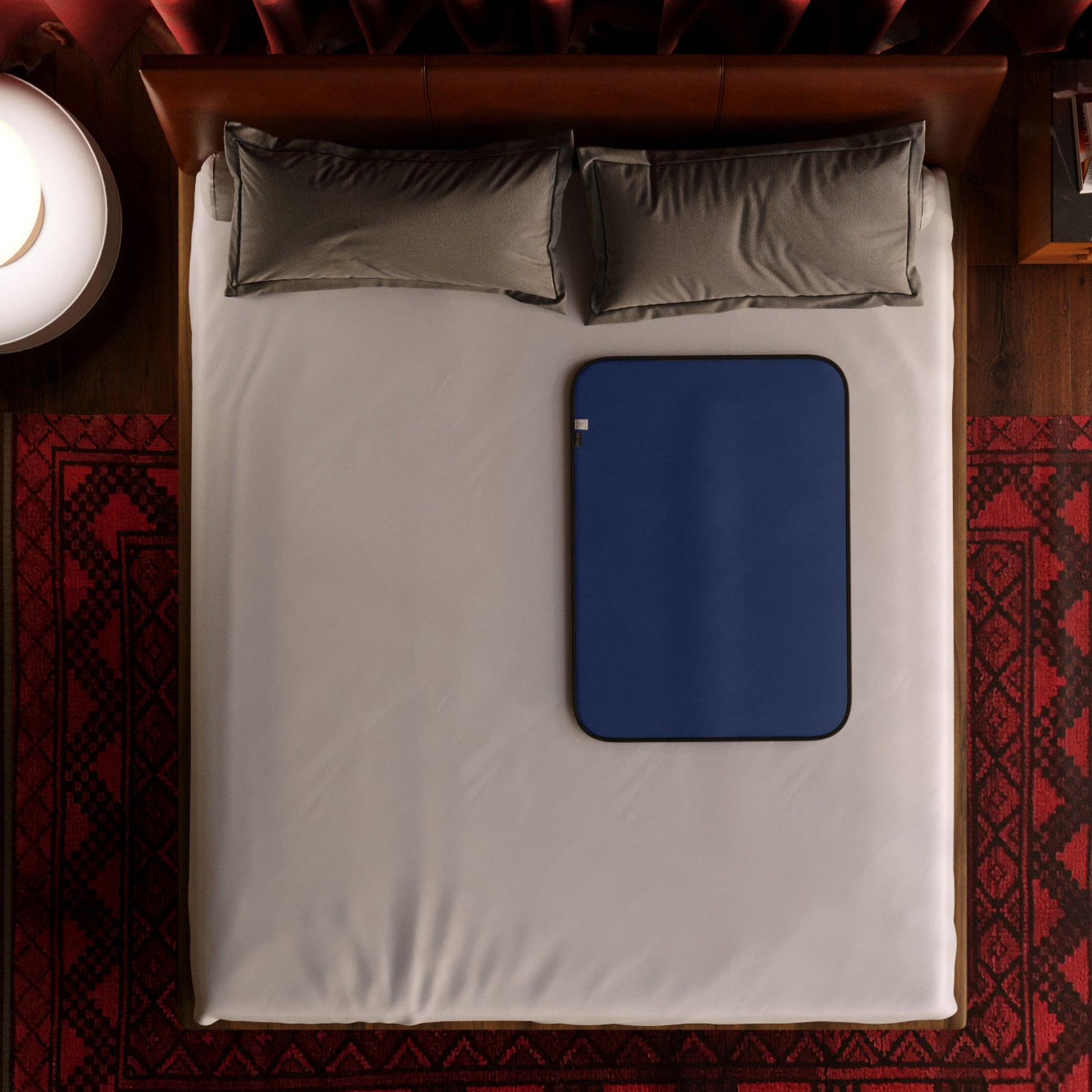 Fascinator Splashproof Throws, Bedroom Furniture by Liberator – shown in product photo 